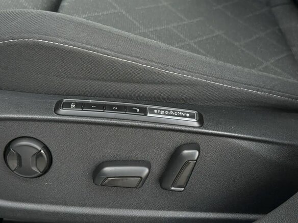 2021 Volkswagen Golf VIII, серый - вид 17