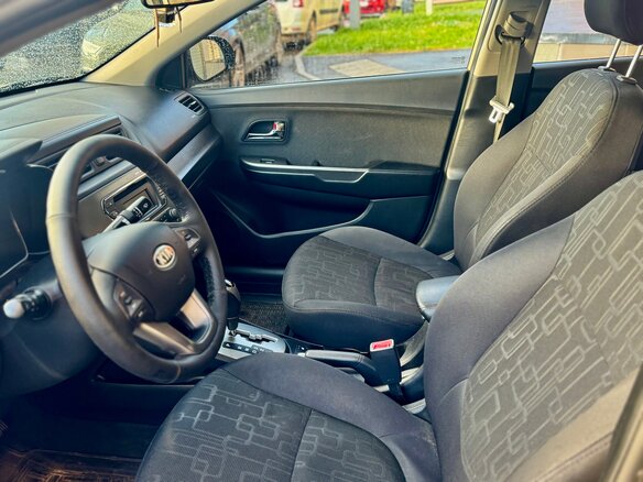 2012 Kia Rio 4-speed III, бежевый - вид 9