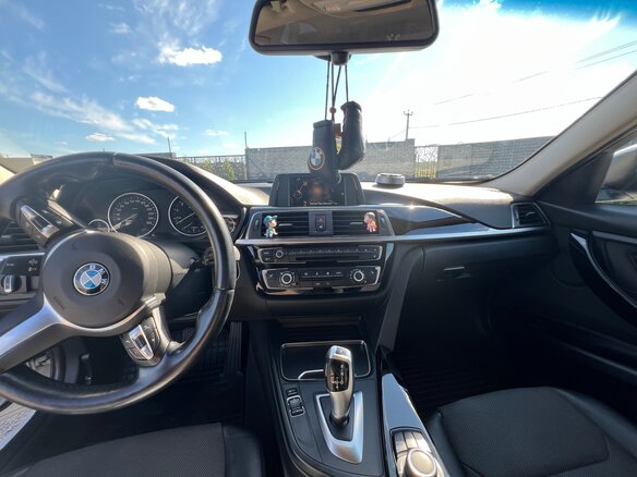 2017 BMW 3 серии 320i VI (F3x) Рестайлинг, белый, 1800000 рублей - вид 11