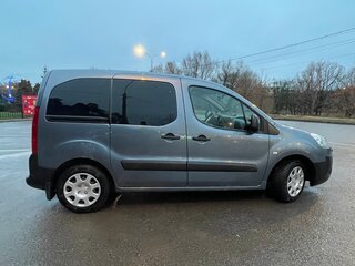 2010 Peugeot Partner II, серый, 699000 рублей, вид 4