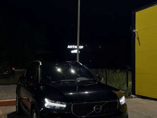 2018 Volvo XC40 I, чёрный, 3300000 рублей, вид 4