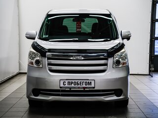 2008 Toyota Noah II (R70), серебристый, 1080000 рублей, вид 2