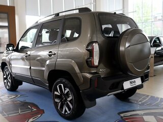 2026 Lada (ВАЗ) Niva Travel I Рестайлинг, коричневый, 1929000 рублей, вид 4