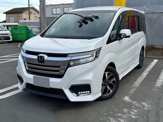 2021 Honda Stepwgn Spada V Рестайлинг, белый, 1975000 рублей, вид 1