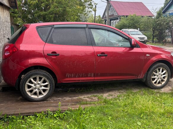 2008 Kia Ceed I, красный, 380000 рублей - вид 16