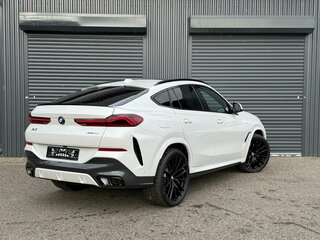 2026 BMW X6 40i III (G06) Рестайлинг, белый, 16800000 рублей, вид 4