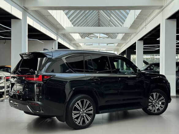 2025 Lexus LX 700h IV, чёрный, 19770000 рублей - вид 7