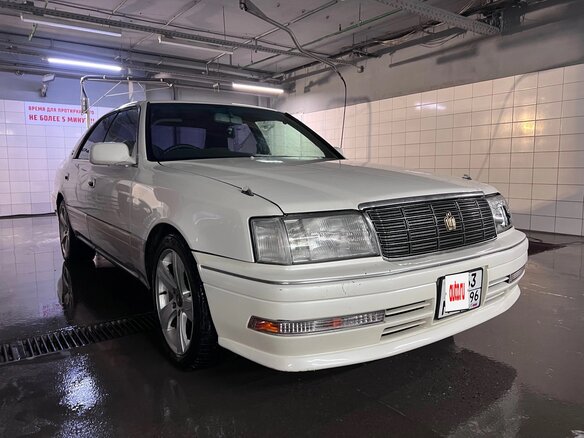 1995 Toyota Crown X (S150), белый - вид 5