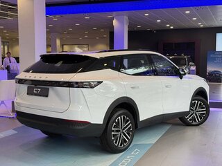 2026 Omoda C7, белый, 3499000 рублей, вид 4