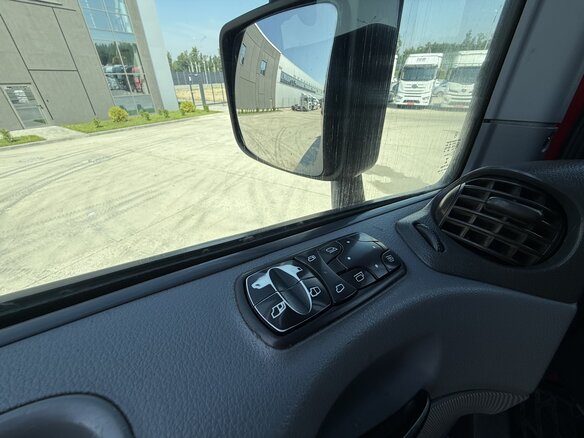 2018 Mercedes-Benz Actros, красный, 9980000 рублей - вид 10