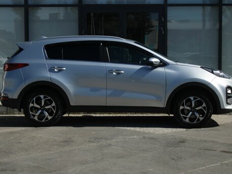 2021 Kia Sportage IV Рестайлинг, серый, 2225000 рублей, вид 4