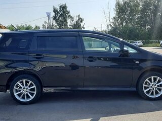 2011 Toyota Wish II, чёрный, 950000 рублей, вид 3