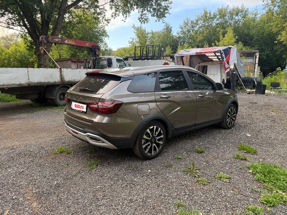 2024 Lada (ВАЗ) Vesta SW Cross I Рестайлинг (NG), коричневый, 1550000 рублей - вид 2