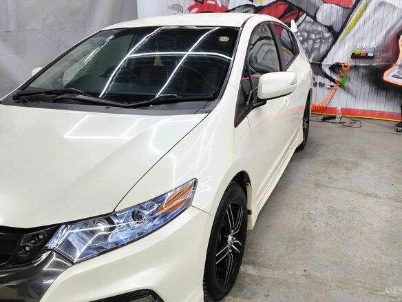 2013 Honda Insight II Рестайлинг, белый, 935000 рублей