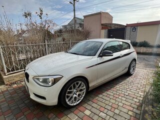 2012 BMW 1 серии 116i II (F20/F21), белый, 1300000 рублей, вид 2
