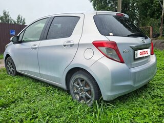 2012 Toyota Vitz III (XP130), серый, 640000 рублей, вид 5