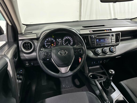 2015 Toyota RAV4 IV (XA40) Рестайлинг, белый, 1780000 рублей - вид 23