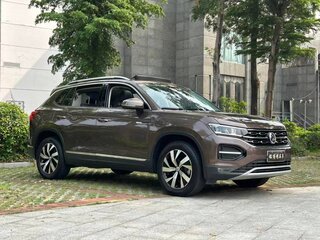 2022 Volkswagen Tayron I, коричневый, 1965029 рублей, вид 1