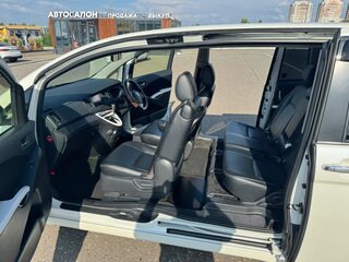 2013 Toyota ISis I Рестайлинг, белый, 1300000 рублей, вид 5