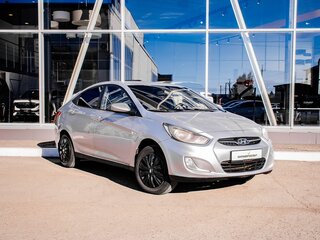 2013 Hyundai Solaris I, серебристый, 470000 рублей, вид 5
