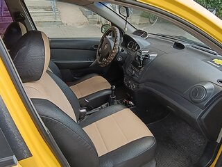 2008 Chevrolet Aveo I Рестайлинг, жёлтый, 315000 рублей, вид 4