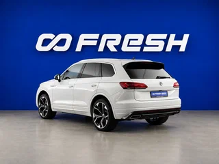 2018 Volkswagen Touareg III, белый, 4790055 рублей, вид 2