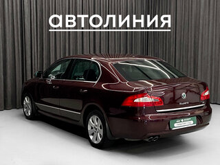 2012 Skoda Superb II, красный, 849000 рублей, вид 5