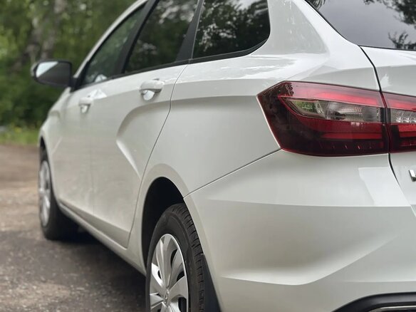 2024 Lada (ВАЗ) Vesta SW I Рестайлинг (NG), белый, 1450000 рублей - вид 5