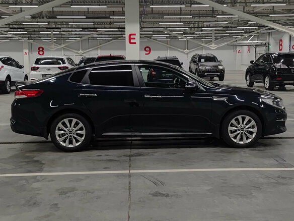 2018 Kia Optima IV Рестайлинг, синий, 1720000 рублей - вид 3
