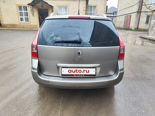 2008 Renault Megane II Рестайлинг, бежевый, 560000 рублей, вид 4