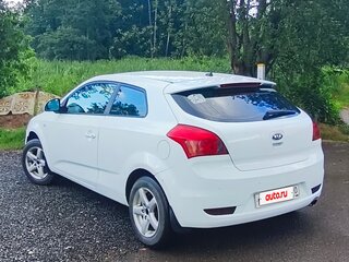 2009 Kia Ceed I, белый, 560000 рублей, вид 4