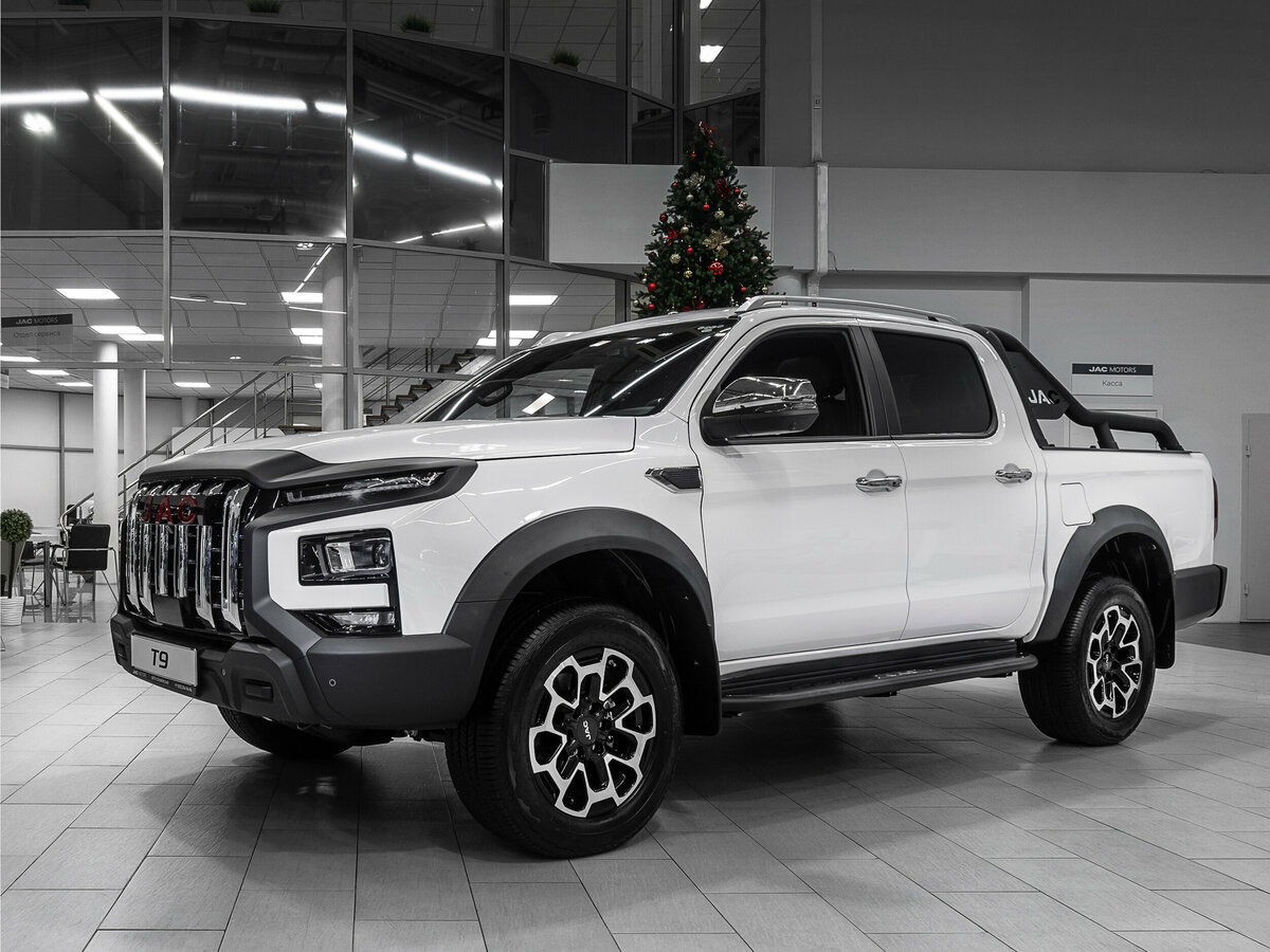 Открыть фотографии: JAC T9