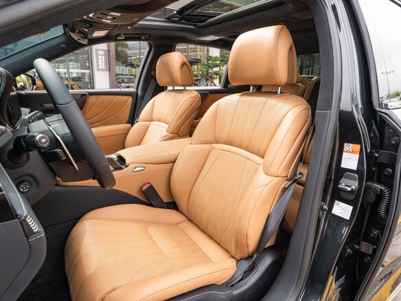 2025 Lexus LS 500h V Рестайлинг, чёрный, 16666666 рублей - вид 16