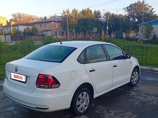 2015 Volkswagen Polo V Рестайлинг, белый, 670000 рублей, вид 3