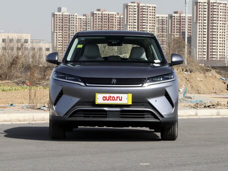 2026 BYD Yuan Up 45.12 kWh, серый, вид 1