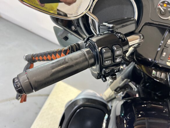 2015 Harley-Davidson Electra Glide, серебристый, 899000 рублей - вид 21