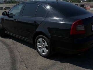 2011 Skoda Octavia II (A5) Рестайлинг, чёрный, 650000 рублей, вид 5