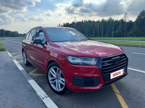 2017 Audi Q7 II (4M), красный, 4900000 рублей - вид 6