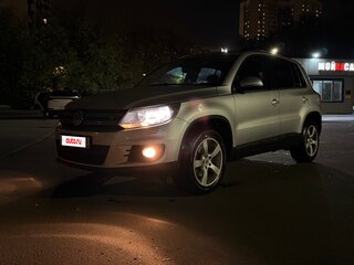 2011 Volkswagen Tiguan I Рестайлинг, серебристый, 950000 рублей, вид 1