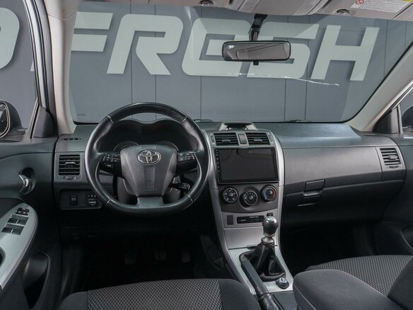 2011 Toyota Corolla X (E140, E150) Рестайлинг, серебристый, 1039000 рублей - вид 5