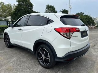2021 Honda Vezel I Рестайлинг, белый, 1380312 рублей, вид 2