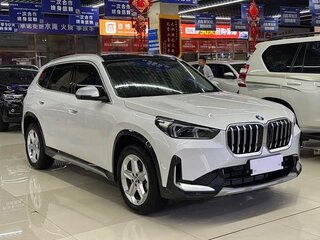2023 BMW X1 Long 20Li sDrive III (U11/U12), белый, 2870000 рублей, вид 3