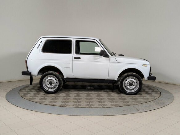 2017 Lada (ВАЗ) 2121 (4x4) I Рестайлинг, белый, 506900 рублей - вид 8