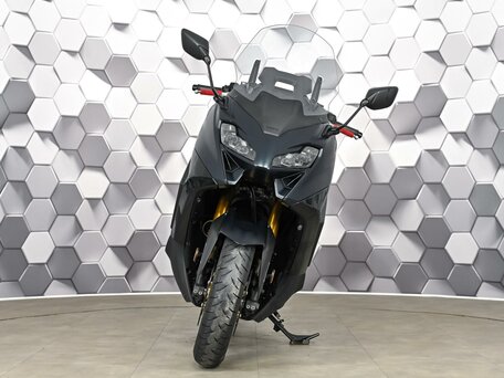 2023 Yamaha TMAX, чёрный, 1277000 рублей, вид 5