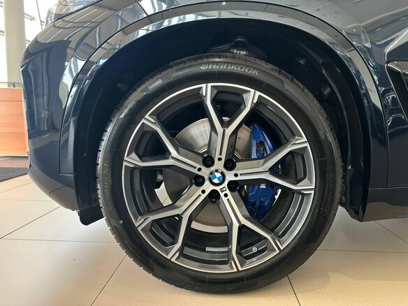 2026 BMW X5 40i IV (G05/G18) Рестайлинг, чёрный, 15700000 рублей - вид 6