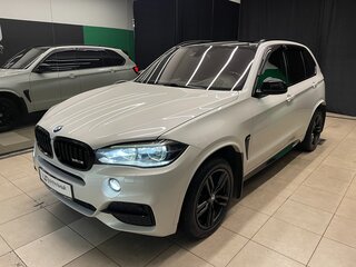 2013 BMW X5 30d III (F15), белый, 2990000 рублей, вид 3