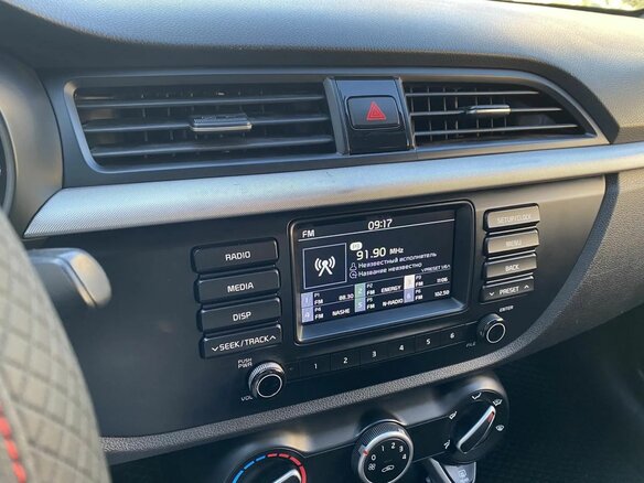 2017 Kia Rio IV, серый, 779000 рублей - вид 34