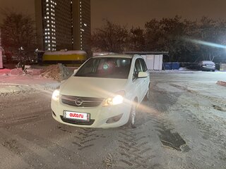 2013 Opel Zafira B Рестайлинг, белый, 900000 рублей, вид 3