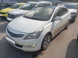 2015 Hyundai Solaris I Рестайлинг, белый, 632000 рублей, вид 2
