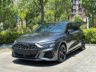 2023 Audi A3 Sportback 35 TFSI IV (8Y), серебристый, 1850100 рублей, вид 1